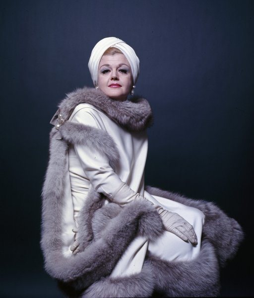 1966 - Con i costumi di scena per il musical di Broadway Mame