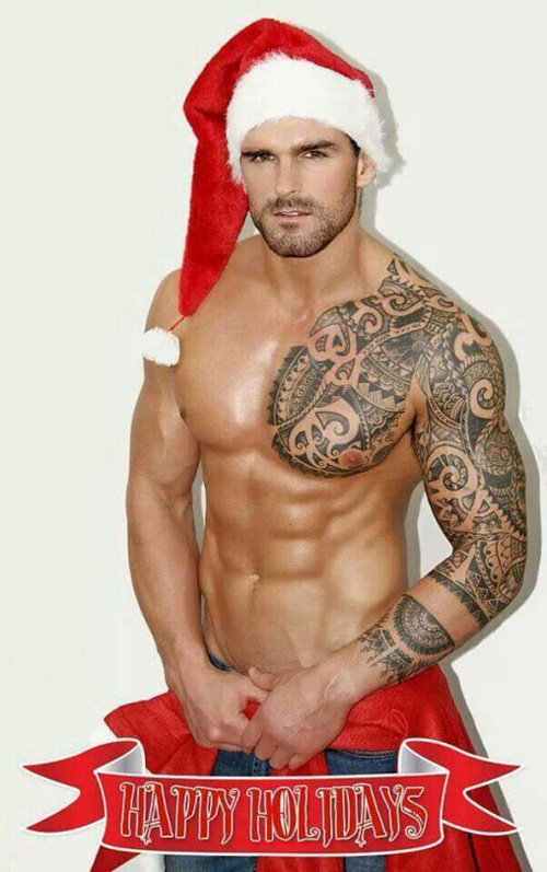 Hunky-Santa-05