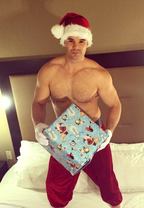 Simon-Dunn-Santa
