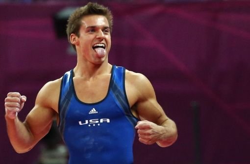 Samuel-Mikulak-03